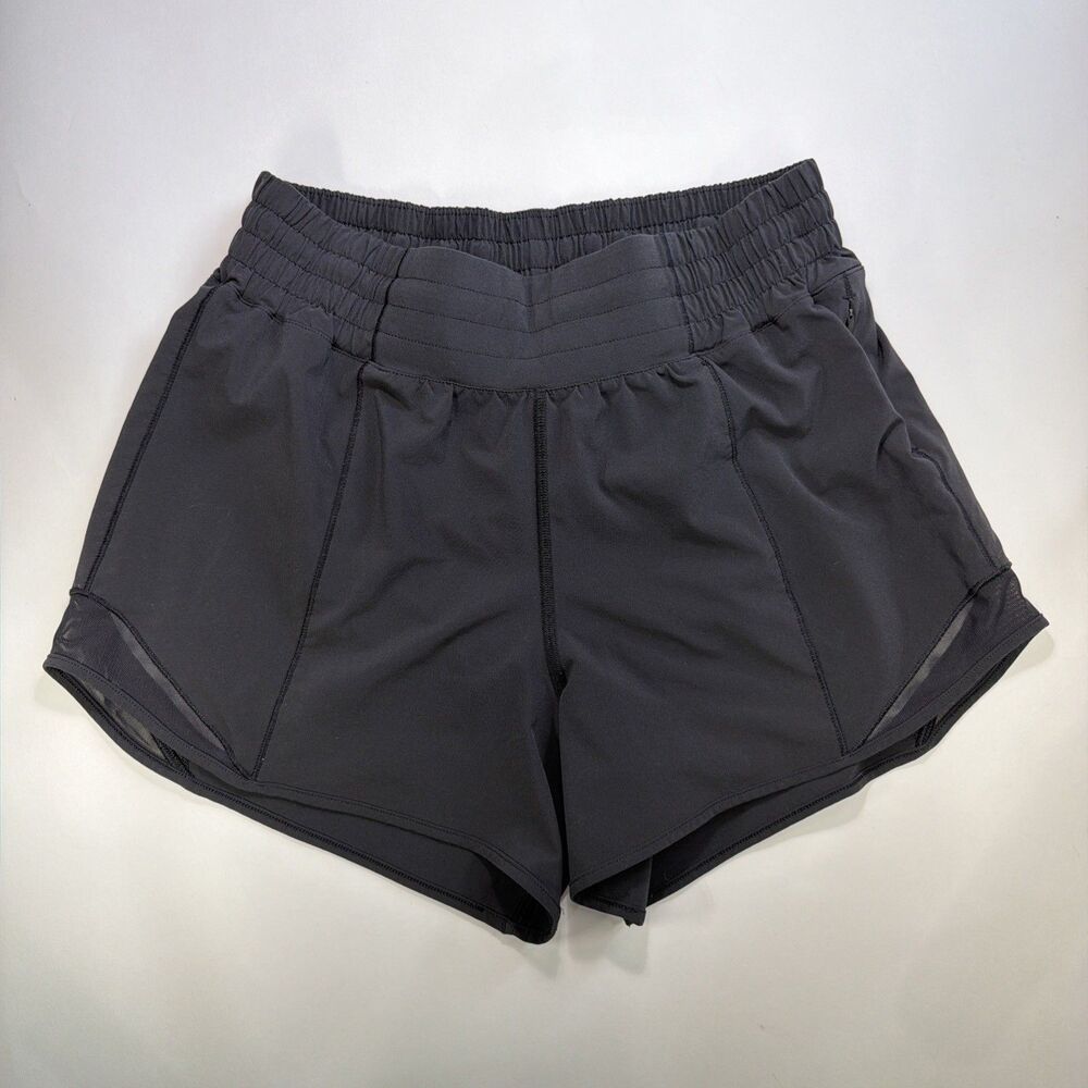 Lululemon Women’s High Waisted Black Hot Short Size 6 Tall